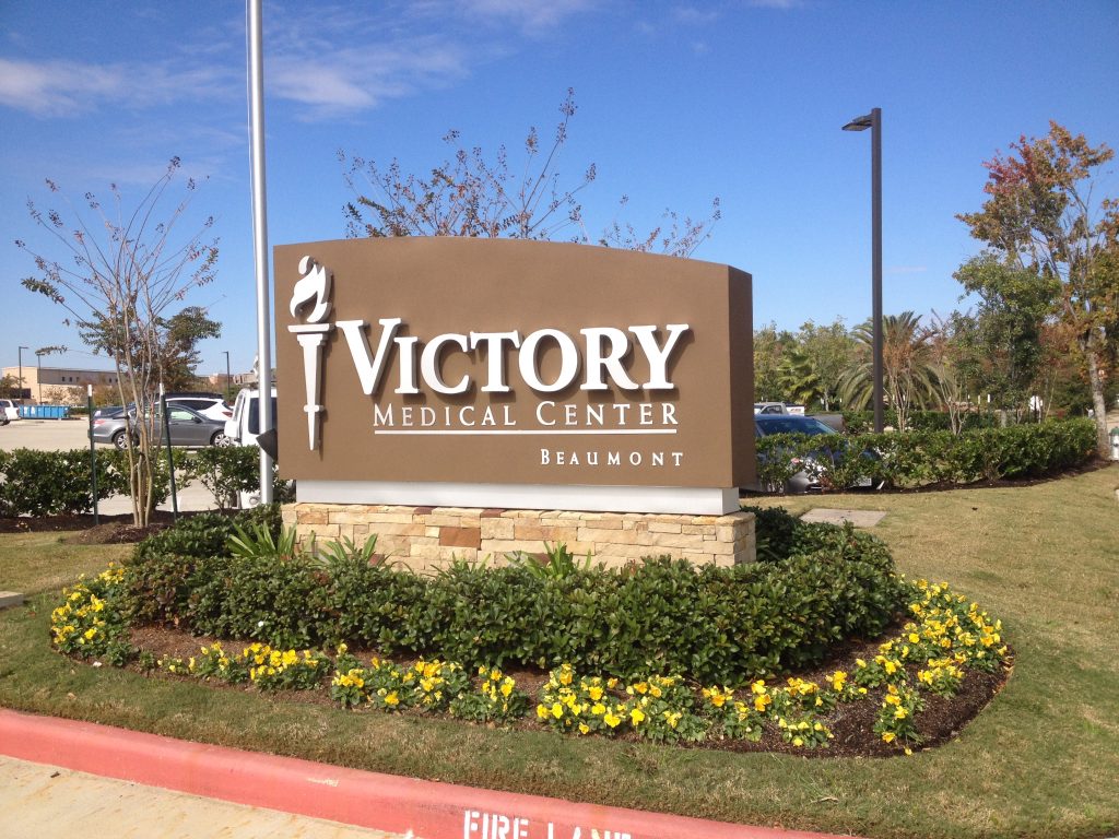 Victory Medical - Monument Sign